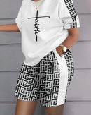 Conjunto Feminino Estampado — Blusa Manga Curta + Shorts com Bolsos