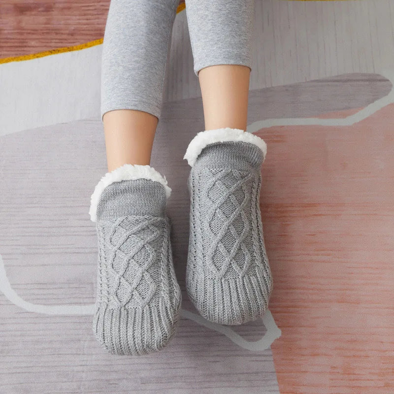 Meias de inverno, para uso dentro de casa