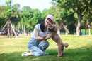 Chapéu ajustável para cães.