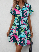 Vestido floral de manga curta