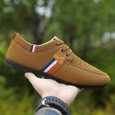 Tênis Masculino Casual em Tecido com Solado em PVC